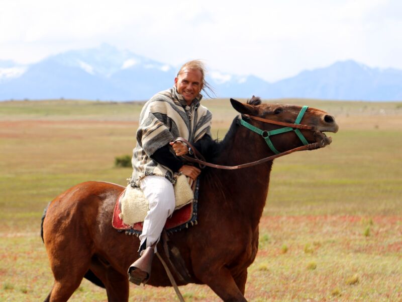 Boris à cheval en Patagonie