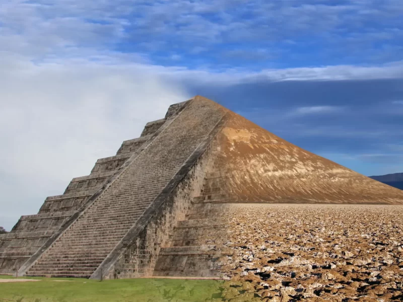 Pyramide de Chichén Itzá et Cône d'Arita