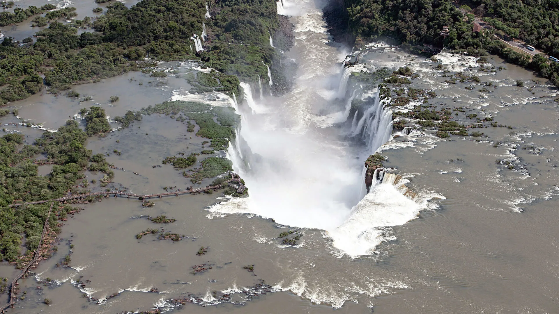 Garganta del Diablo vue du ciel à Iguazu