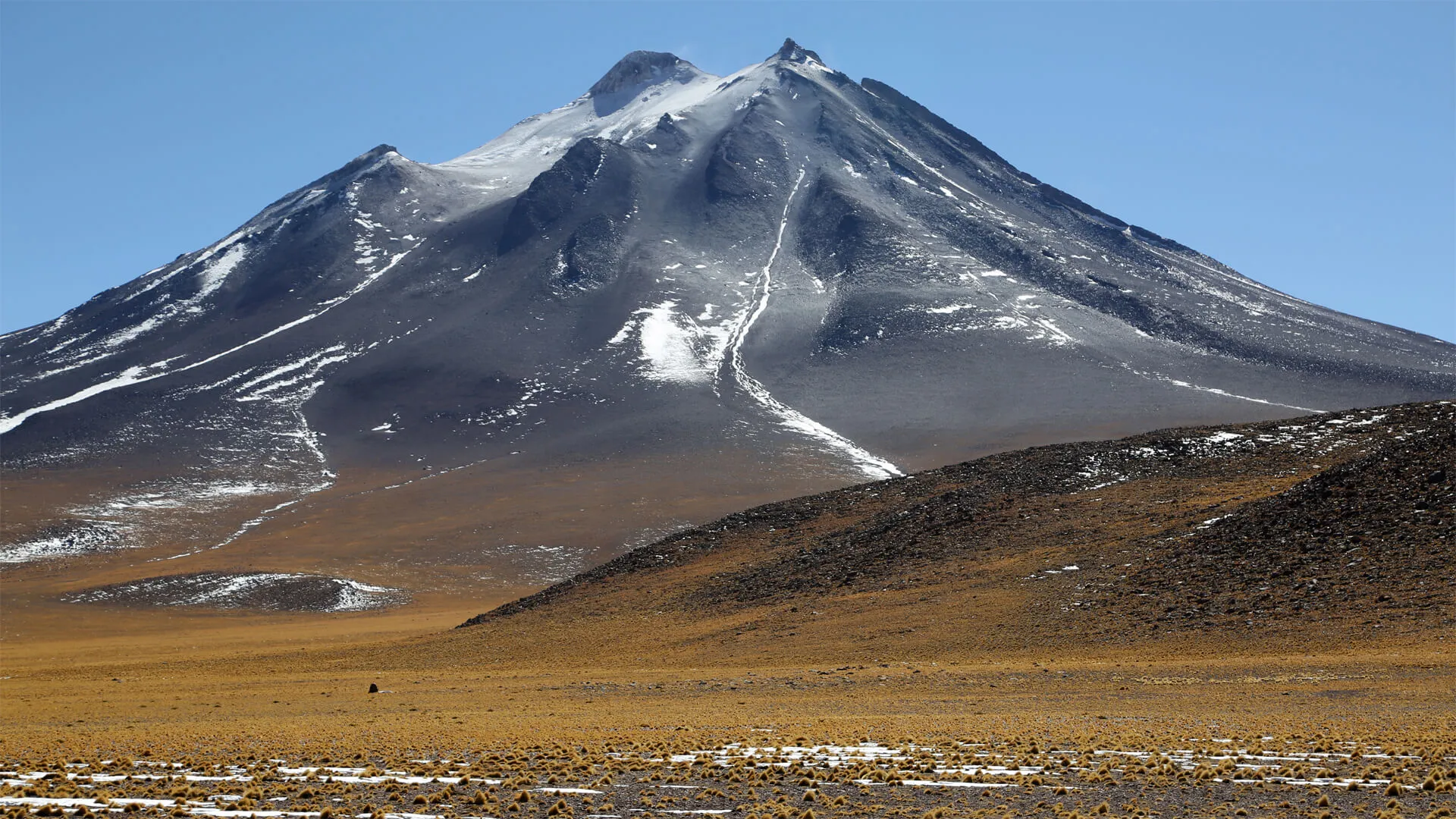 Volcán Licancabur en la región de Atacama en Chile