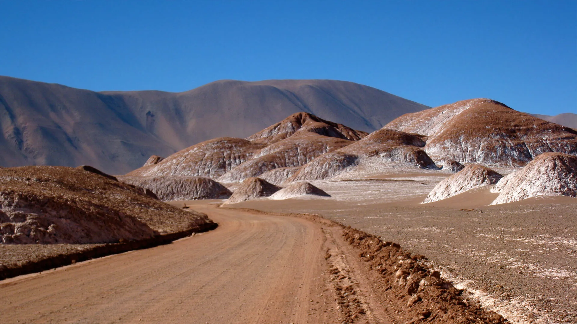 Salar Arizaro cerca de Tolar Grande en Argentina