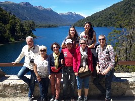 Marie-Eve Etienne, Simone Couston, Jean-Pierre Hubert, Antoine, Anne, Camille Hiolin, Audrey Bourgeade et Alain Mansis en Patagonie
